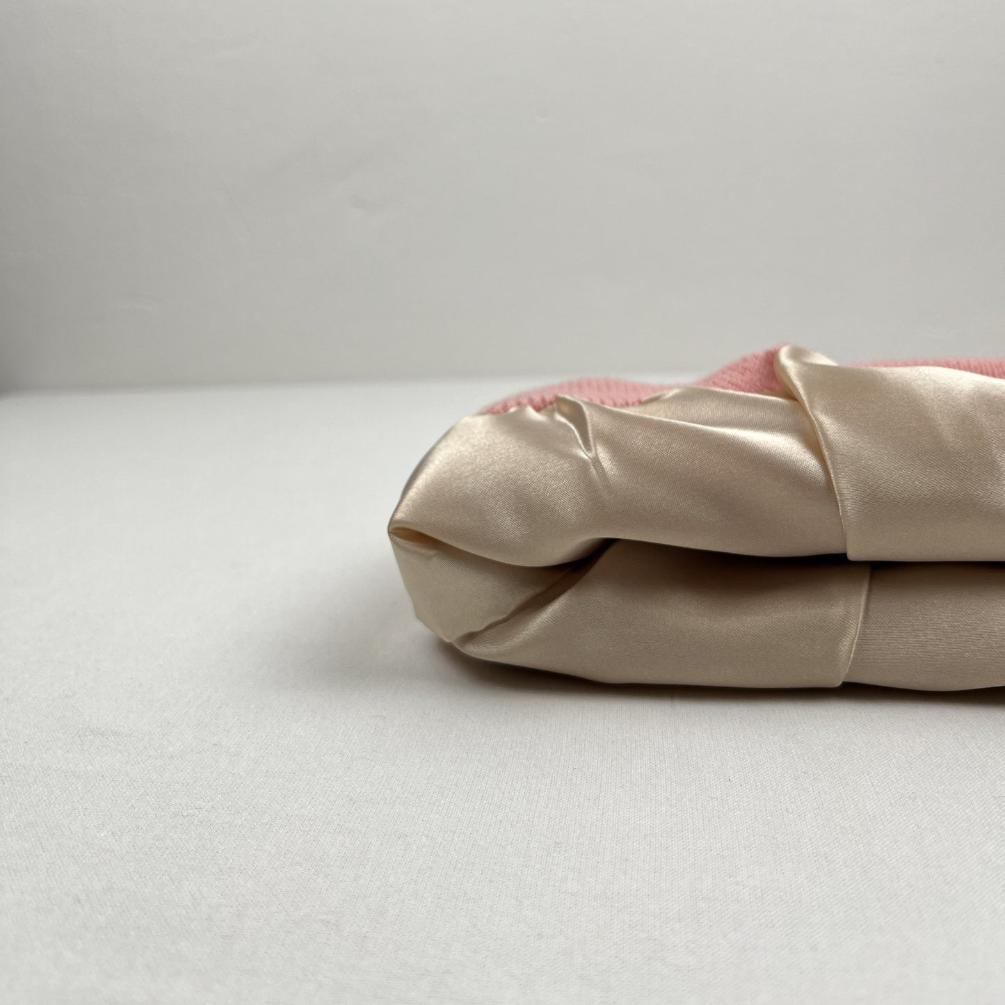 Bonnet doublé de satin